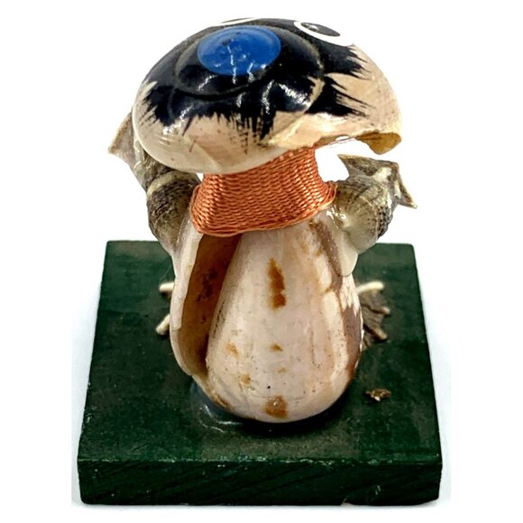 Seashell Figurine Folk Art Figure Miniature 1.75" Vintage Hand Crafted - Picture 3 of 6